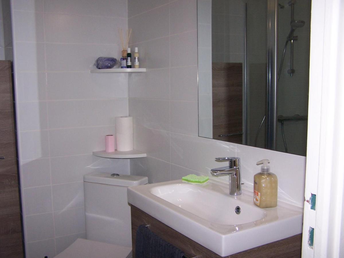 Studio A 200 Metres De La Plage Canet-en-Roussillon Exterior foto